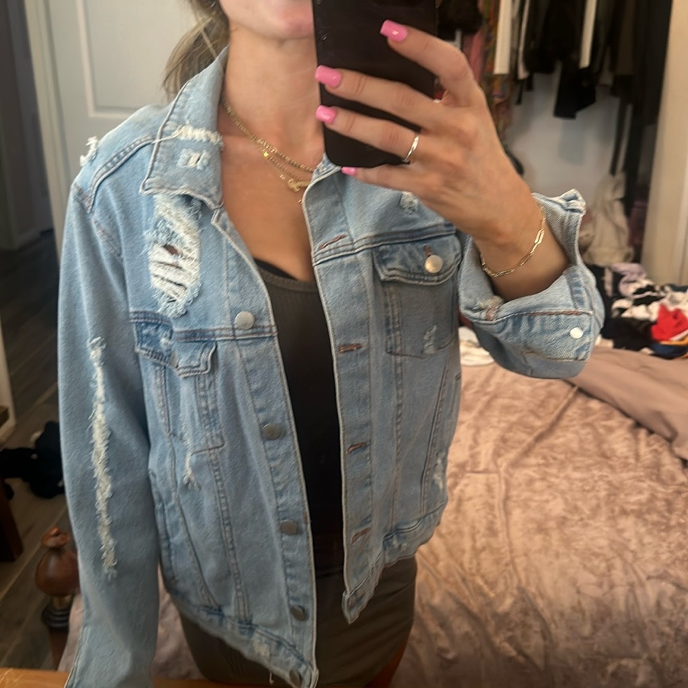 Wild fable size medium women’s jean jacket